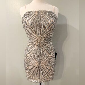 Lulus Lost In Your Eyes silver nude sequin bodycon mini dress NWT Small